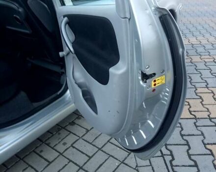 Серый Ситроен Ксара Пикассо, объемом двигателя 1.74 л и пробегом 258 тыс. км за 2700 $, фото 8 на Automoto.ua