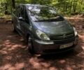 Серый Ситроен Ксара Пикассо, объемом двигателя 1.6 л и пробегом 400 тыс. км за 3550 $, фото 1 на Automoto.ua