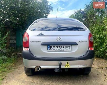 Серый Ситроен Ксара Пикассо, объемом двигателя 1.6 л и пробегом 263 тыс. км за 4200 $, фото 1 на Automoto.ua