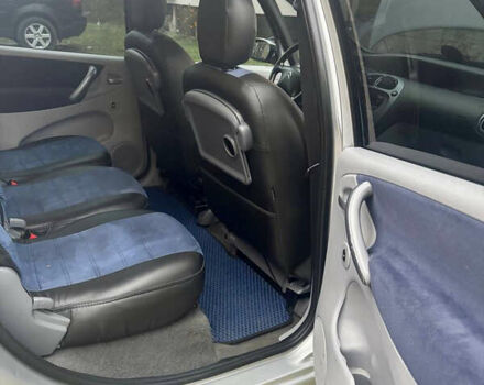 Серый Ситроен Ксара Пикассо, объемом двигателя 2 л и пробегом 256 тыс. км за 3800 $, фото 12 на Automoto.ua