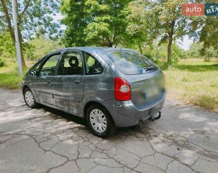 Серый Ситроен Ксара Пикассо, объемом двигателя 1.6 л и пробегом 253 тыс. км за 3400 $, фото 2 на Automoto.ua