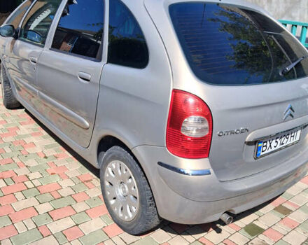 Серый Ситроен Ксара Пикассо, объемом двигателя 1.58 л и пробегом 208 тыс. км за 4500 $, фото 4 на Automoto.ua