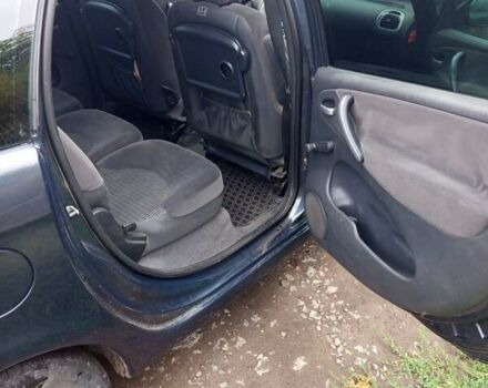 Серый Ситроен Ксара Пикассо, объемом двигателя 1.6 л и пробегом 300 тыс. км за 3950 $, фото 10 на Automoto.ua