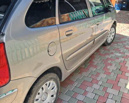 Серый Ситроен Ксара Пикассо, объемом двигателя 1.58 л и пробегом 208 тыс. км за 4500 $, фото 5 на Automoto.ua