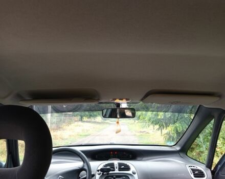 Сірий Сітроен Ксара Пікассо, об'ємом двигуна 1.6 л та пробігом 300 тис. км за 3950 $, фото 7 на Automoto.ua