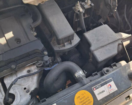 Серый Ситроен Ксара Пикассо, объемом двигателя 1.58 л и пробегом 208 тыс. км за 4500 $, фото 6 на Automoto.ua