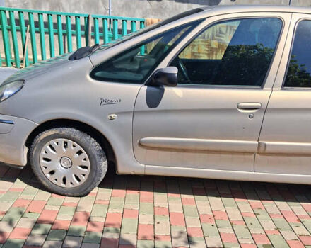 Серый Ситроен Ксара Пикассо, объемом двигателя 1.58 л и пробегом 208 тыс. км за 4500 $, фото 2 на Automoto.ua