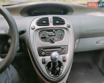 Серый Ситроен Ксара Пикассо, объемом двигателя 1.6 л и пробегом 253 тыс. км за 3400 $, фото 7 на Automoto.ua