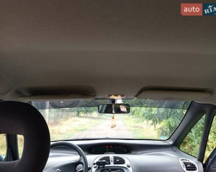 Серый Ситроен Ксара Пикассо, объемом двигателя 1.6 л и пробегом 300 тыс. км за 3950 $, фото 6 на Automoto.ua