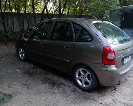 Сірий Сітроен Ксара Пікассо, об'ємом двигуна 1.6 л та пробігом 290 тис. км за 4300 $, фото 11 на Automoto.ua