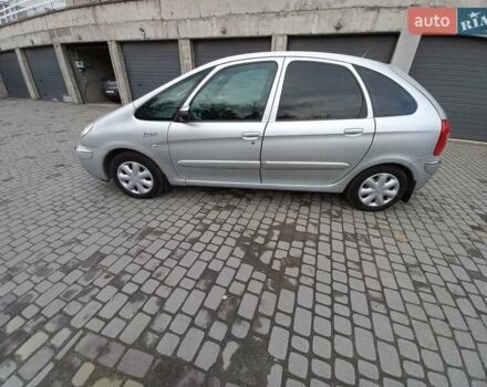 Серый Ситроен Ксара Пикассо, объемом двигателя 1.56 л и пробегом 228 тыс. км за 4500 $, фото 9 на Automoto.ua