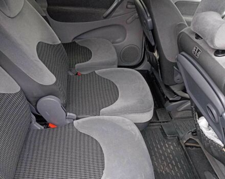 Сірий Сітроен Ксара Пікассо, об'ємом двигуна 1.6 л та пробігом 260 тис. км за 4200 $, фото 3 на Automoto.ua