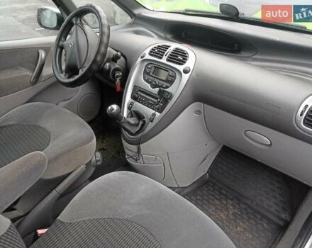 Серый Ситроен Ксара Пикассо, объемом двигателя 1.6 л и пробегом 260 тыс. км за 4200 $, фото 6 на Automoto.ua