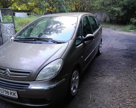 Сірий Сітроен Ксара Пікассо, об'ємом двигуна 1.6 л та пробігом 290 тис. км за 4300 $, фото 23 на Automoto.ua