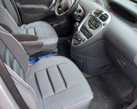 Серый Ситроен Ксара Пикассо, объемом двигателя 1.56 л и пробегом 228 тыс. км за 4500 $, фото 4 на Automoto.ua