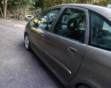 Сірий Сітроен Ксара Пікассо, об'ємом двигуна 1.6 л та пробігом 290 тис. км за 4300 $, фото 17 на Automoto.ua