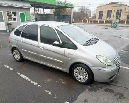 Сірий Сітроен Ксара Пікассо, об'ємом двигуна 1.6 л та пробігом 260 тис. км за 4200 $, фото 1 на Automoto.ua