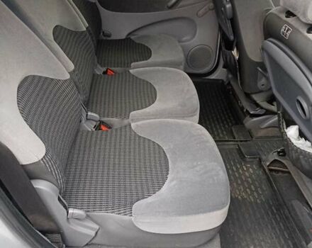 Серый Ситроен Ксара Пикассо, объемом двигателя 1.6 л и пробегом 260 тыс. км за 4200 $, фото 4 на Automoto.ua