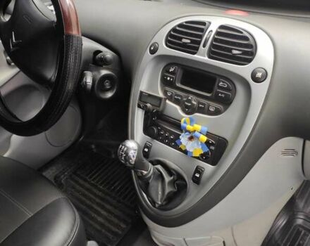 Сірий Сітроен Ксара Пікассо, об'ємом двигуна 1.59 л та пробігом 237 тис. км за 4000 $, фото 1 на Automoto.ua