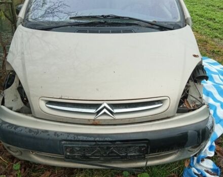 Сірий Сітроен Ксара Пікассо, об'ємом двигуна 1.7 л та пробігом 350 тис. км за 1071 $, фото 7 на Automoto.ua