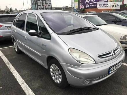 Серый Ситроен Ксара Пикассо, объемом двигателя 1.8 л и пробегом 365 тыс. км за 2700 $, фото 1 на Automoto.ua