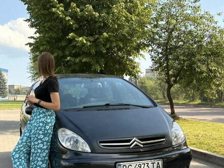 Ситроен Ксара Пикассо 2002 в Сокале на Automoto.ua Серый Ситроен Ксара Пикассо, объемом двигателя 1.8 л и пробегом 334 тыс. км за 3400 $, фото 1 на Automoto.ua