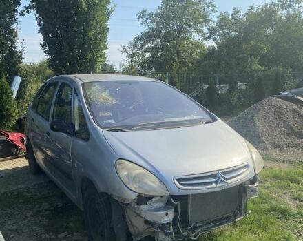 Сірий Сітроен Ксара Пікассо, об'ємом двигуна 1.6 л та пробігом 125 тис. км за 1950 $, фото 1 на Automoto.ua