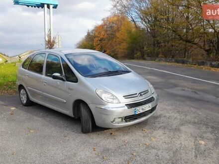 Сітроен Ксара Пікассо 2007 у Сколе на Automoto.ua Сірий Сітроен Ксара Пікассо, об'ємом двигуна 1.56 л та пробігом 276 тис. км за 3000 $, фото 1 на Automoto.ua