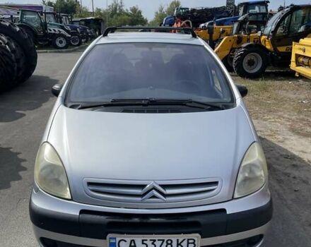 Серый Ситроен Ксара Пикассо, объемом двигателя 1.59 л и пробегом 240 тыс. км за 4000 $, фото 1 на Automoto.ua
