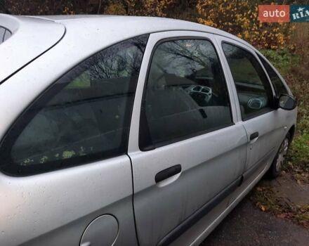 Серый Ситроен Ксара Пикассо, объемом двигателя 1.6 л и пробегом 268 тыс. км за 3900 $, фото 1 на Automoto.ua