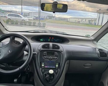 Синій Сітроен Ксара Пікассо, об'ємом двигуна 1.6 л та пробігом 306 тис. км за 2500 $, фото 4 на Automoto.ua