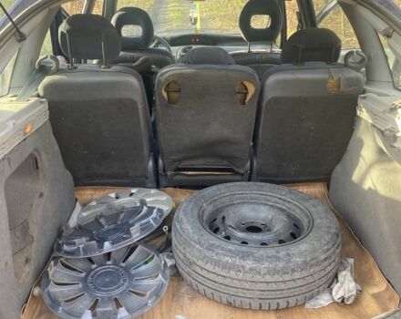 Синий Ситроен Ксара Пикассо, объемом двигателя 2 л и пробегом 302 тыс. км за 1400 $, фото 6 на Automoto.ua