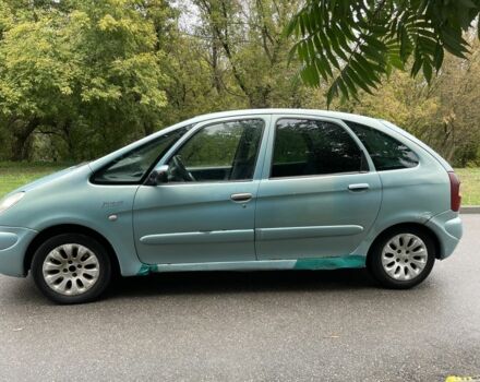 Ситроен Ксара Пикассо 2003 в Смеле на Automoto.ua Синий Ситроен Ксара Пикассо, объемом двигателя 2 л и пробегом 300 тыс. км за 1600 $, фото 7 на Automoto.ua