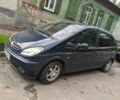 Синий Ситроен Ксара Пикассо, объемом двигателя 2 л и пробегом 300 тыс. км за 3400 $, фото 1 на Automoto.ua