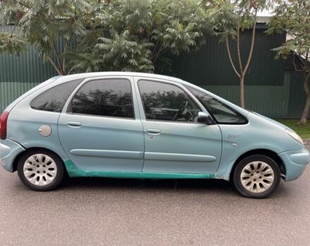 Ситроен Ксара Пикассо 2003 в Смеле на Automoto.ua Синий Ситроен Ксара Пикассо, объемом двигателя 2 л и пробегом 300 тыс. км за 1600 $, фото 3 на Automoto.ua