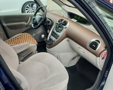 Синий Ситроен Ксара Пикассо, объемом двигателя 1.59 л и пробегом 215 тыс. км за 4000 $, фото 6 на Automoto.ua