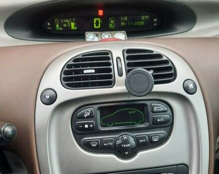 Синий Ситроен Ксара Пикассо, объемом двигателя 1.59 л и пробегом 215 тыс. км за 4000 $, фото 7 на Automoto.ua