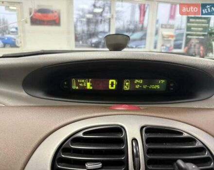 Синій Сітроен Ксара Пікассо, об'ємом двигуна 1.59 л та пробігом 215 тис. км за 4490 $, фото 21 на Automoto.ua