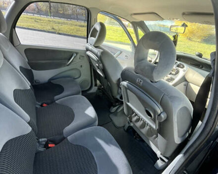 Синій Сітроен Ксара Пікассо, об'ємом двигуна 1.6 л та пробігом 250 тис. км за 4200 $, фото 10 на Automoto.ua