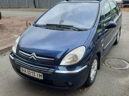 Синий Ситроен Ксара Пикассо, объемом двигателя 1.59 л и пробегом 215 тыс. км за 4000 $, фото 1 на Automoto.ua