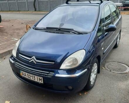 Синій Сітроен Ксара Пікассо, об'ємом двигуна 1.59 л та пробігом 215 тис. км за 4000 $, фото 1 на Automoto.ua