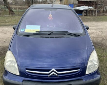 Синий Ситроен Ксара Пикассо, объемом двигателя 1.6 л и пробегом 350 тыс. км за 4000 $, фото 1 на Automoto.ua