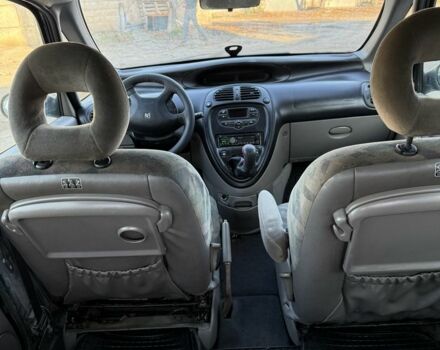 Зеленый Ситроен Ксара Пикассо, объемом двигателя 2 л и пробегом 400 тыс. км за 1700 $, фото 23 на Automoto.ua