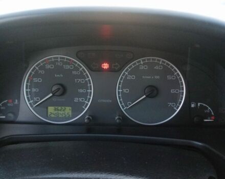 Красный Ситроен Ксара, объемом двигателя 2 л и пробегом 248 тыс. км за 3100 $, фото 4 на Automoto.ua