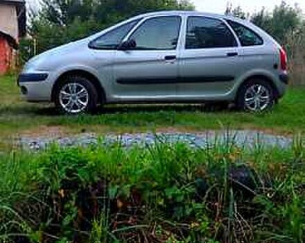 Серый Ситроен Ксара, объемом двигателя 1.6 л и пробегом 294 тыс. км за 3600 $, фото 3 на Automoto.ua