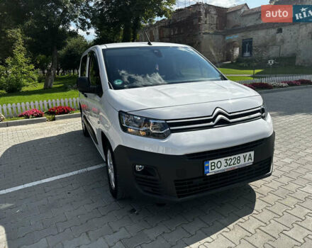 Белый Ситроен e-Berlingo, объемом двигателя 0 л и пробегом 126 тыс. км за 18999 $, фото 3 на Automoto.ua