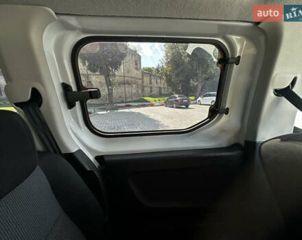 Белый Ситроен e-Berlingo, объемом двигателя 0 л и пробегом 126 тыс. км за 18999 $, фото 13 на Automoto.ua