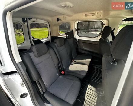 Белый Ситроен e-Berlingo, объемом двигателя 0 л и пробегом 126 тыс. км за 18999 $, фото 18 на Automoto.ua