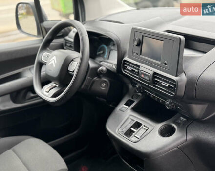 Белый Ситроен e-Berlingo, объемом двигателя 0 л и пробегом 20 тыс. км за 16000 $, фото 15 на Automoto.ua