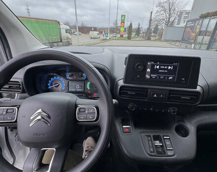 Белый Ситроен e-Berlingo, объемом двигателя 0 л и пробегом 20 тыс. км за 16000 $, фото 23 на Automoto.ua